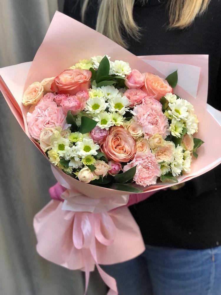 Букет цветов из: Гвоздики, Розы и Хризантемы в Галашках