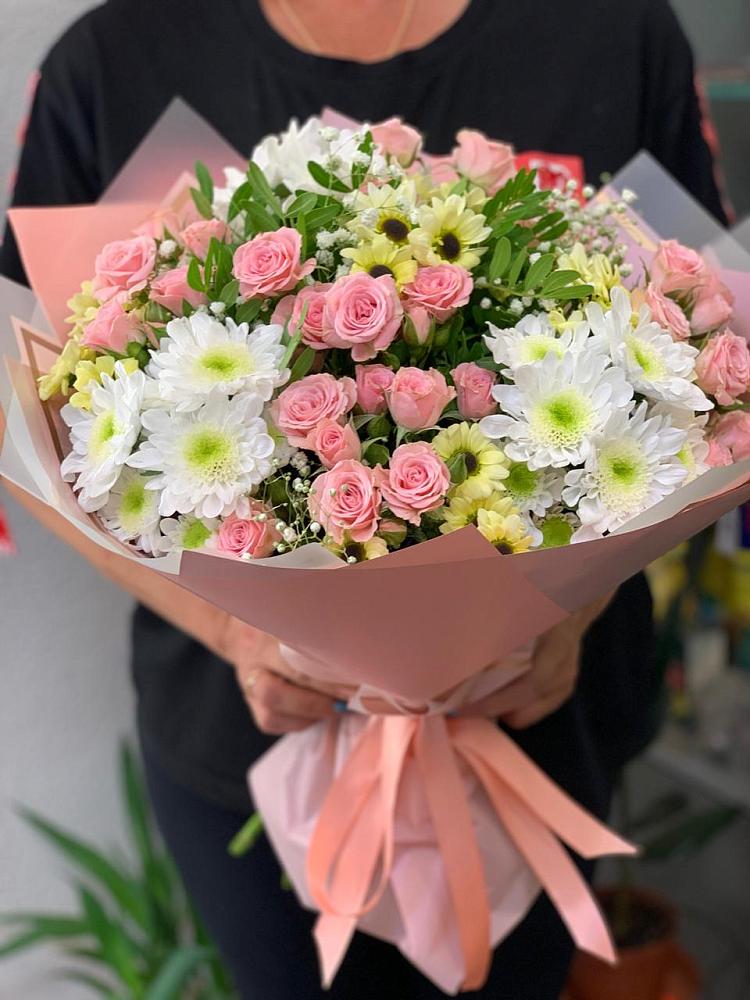 Букет цветов из: Розы и Хризантемы в Галашках