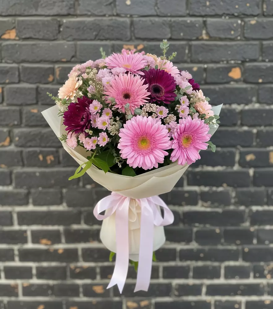 Букет цветов из: Герберы и Хризантемы в Галашках