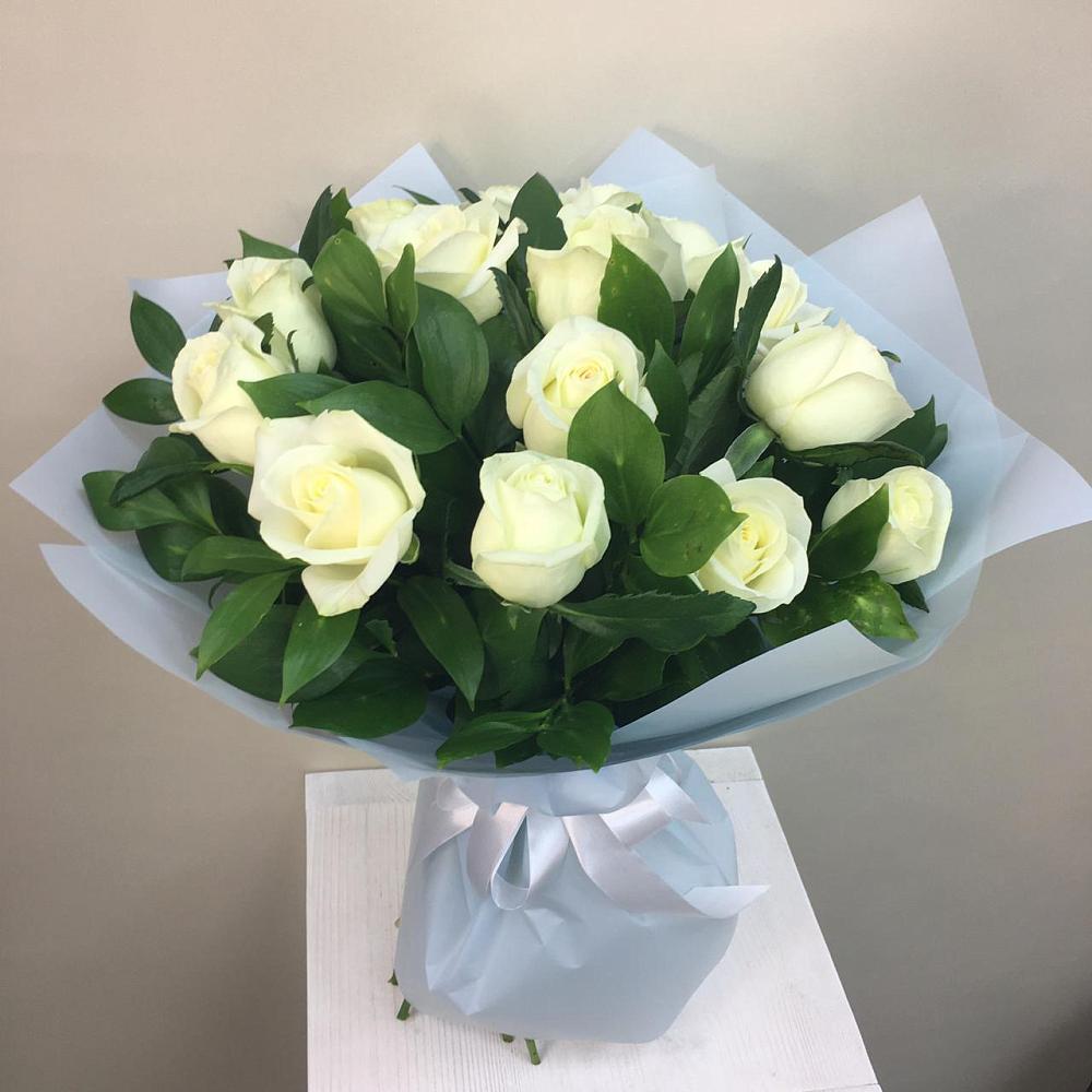 Букет 15 Белых роз Проуд в Галашках