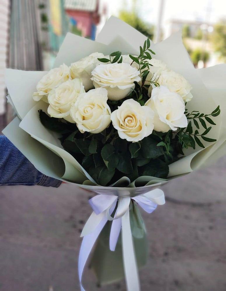 Букет Белые розы Проуд в Галашках