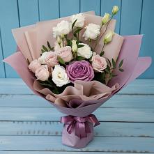 Букет цветов из:  Розы и Лизиантусы #REPLACE_PRED# Галашках