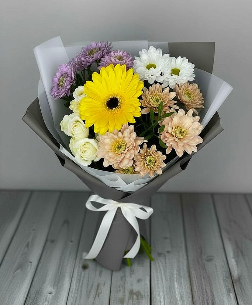 Букет цветов из: Розы, Герберы и Хризантемы в Галашках