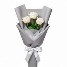 Букет 3 белые розы в Галашках