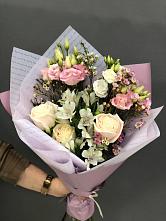 Букет цветов из:  Альстромерии, Розы и Лизиантусы #REPLACE_PRED# Галашках