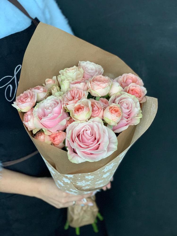 Букет цветов из: Хризантемы и Розы в Галашках