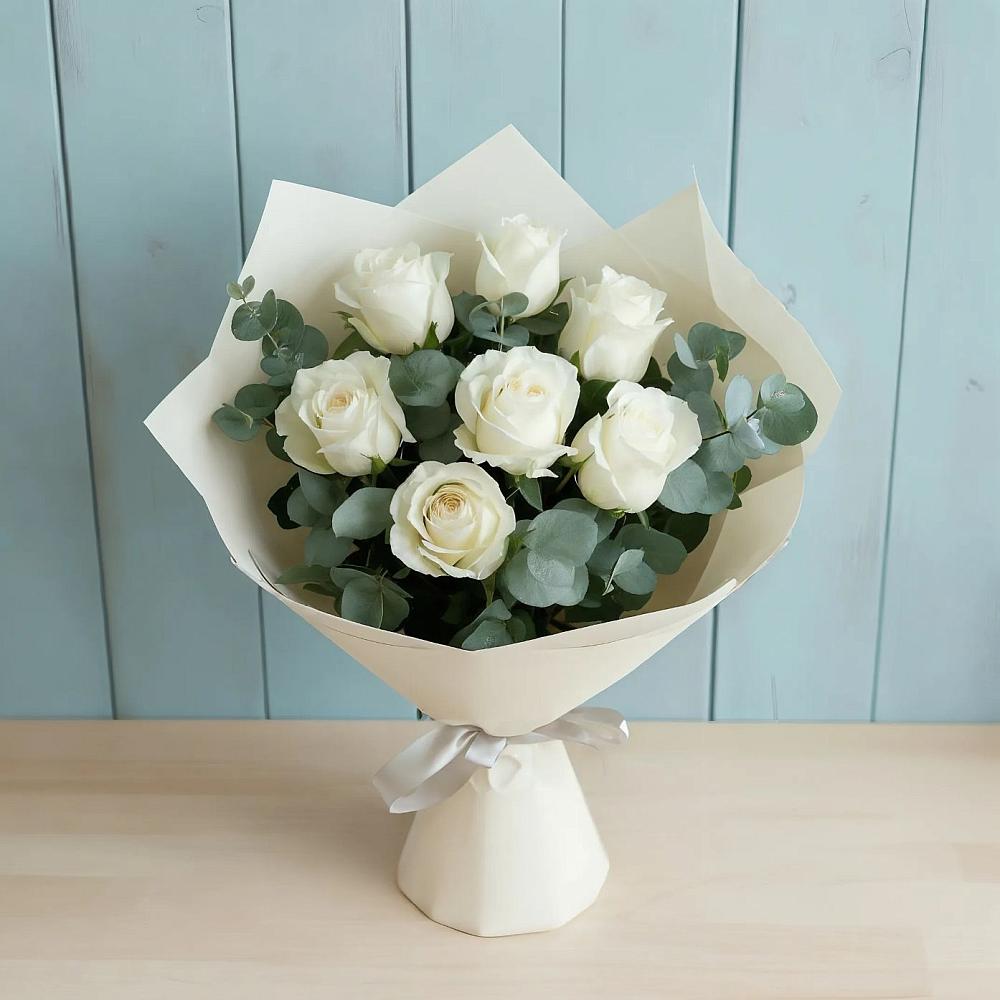Букет Белые розы в Эвкалипте в Галашках