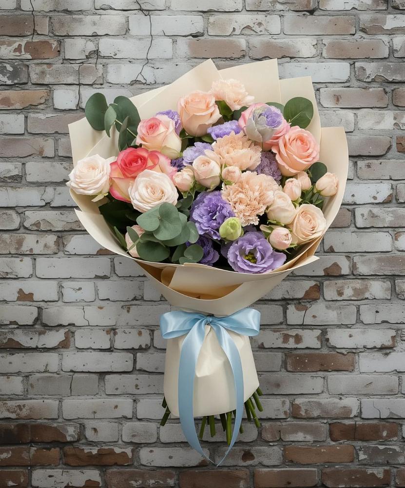 Букет цветов из: Розы, Лизиантусы и Гвоздики в Галашках