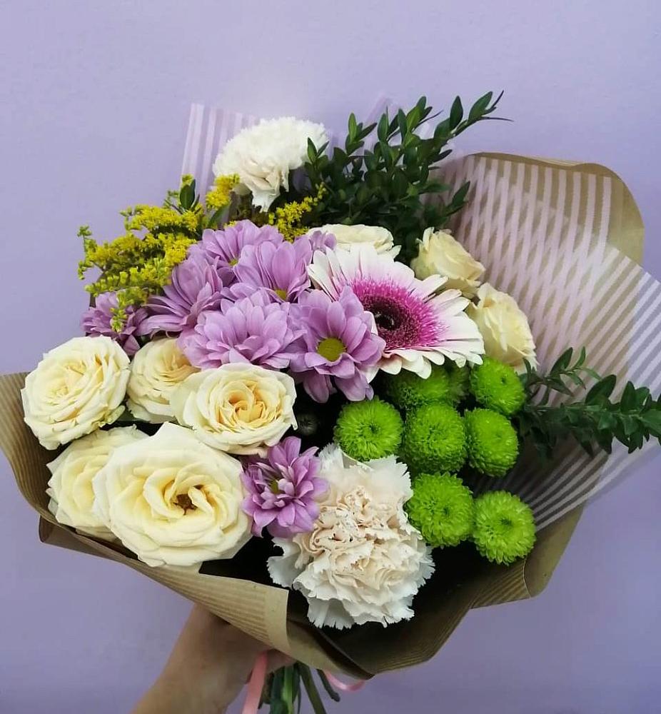 Букет цветов из: Хризантемы, Розы, Гвоздики и Герберы в Галашках