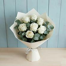 Букет Белые розы в Эвкалипте в Галашках