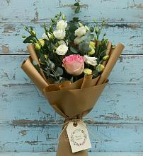 Букет цветов из:  Розы и Лизиантусы #REPLACE_PRED# Галашках