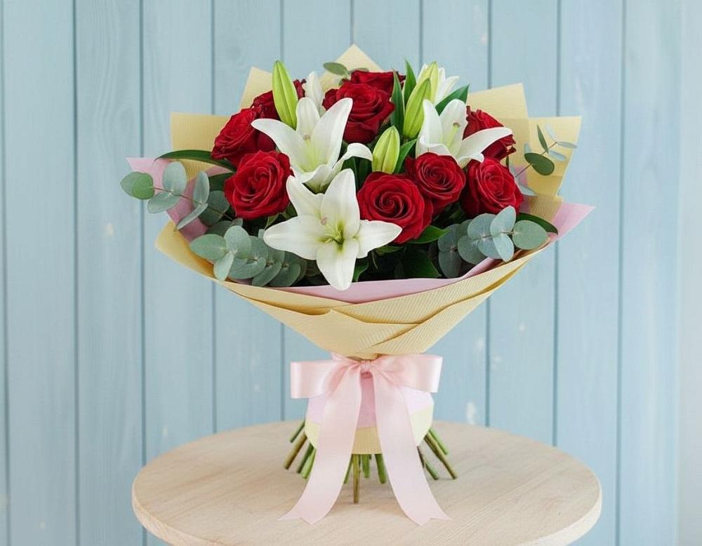 Букет цветов из: Лилии и Розы в Галашках